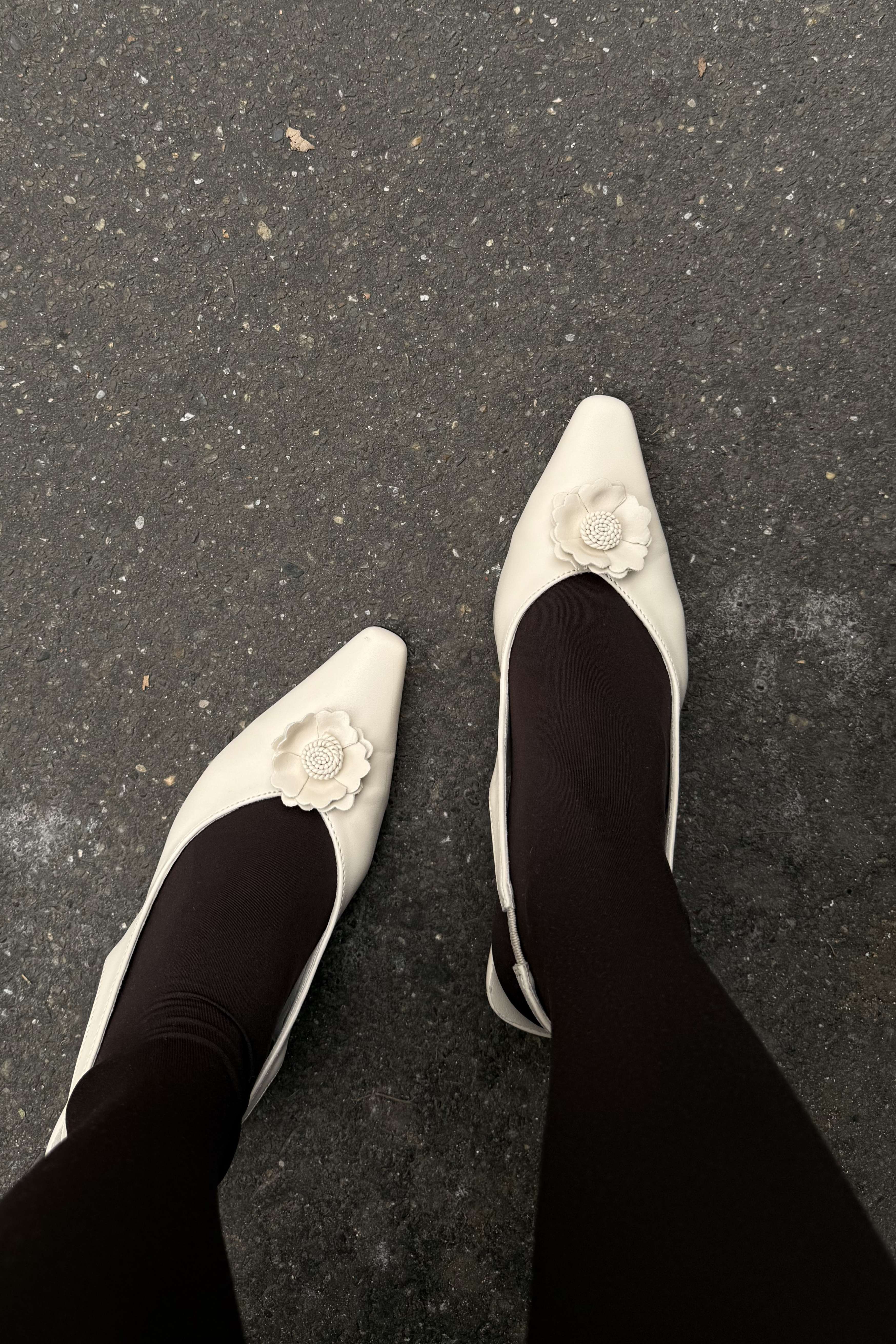 Amelie Slingback Heels in Creme - Image 2