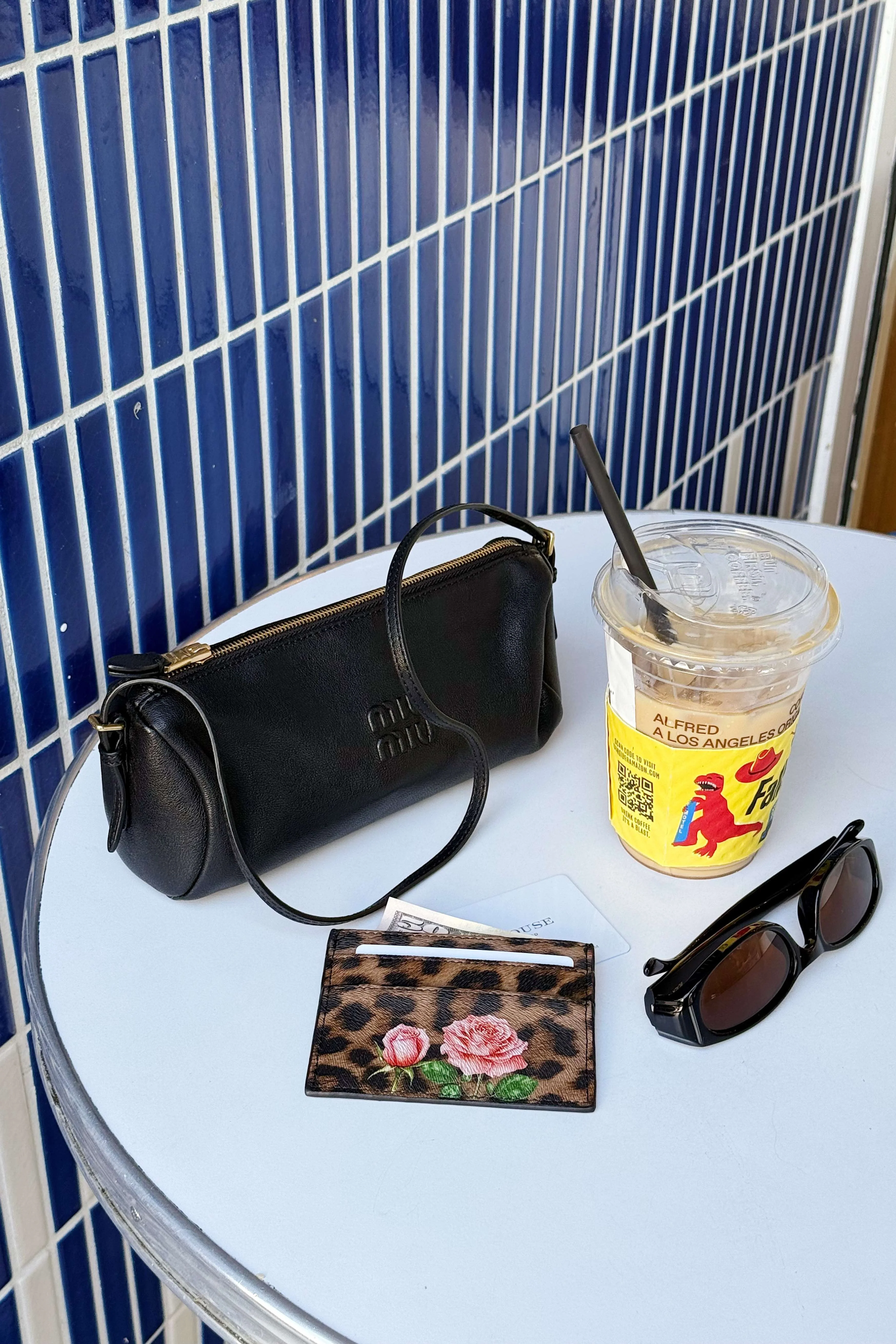 Card Holder in Rosa Solange - Image 5