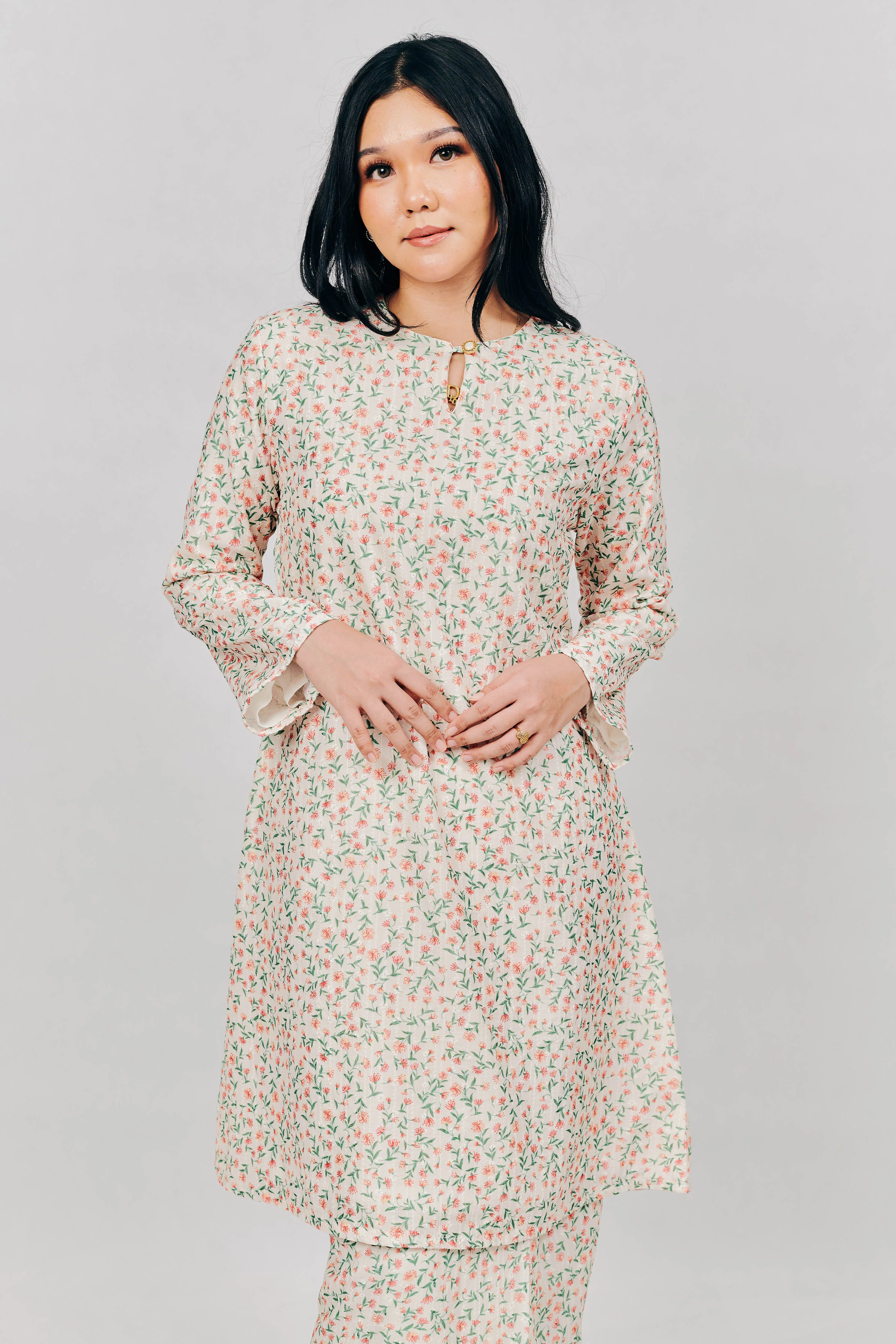 Embroidered Kurung Klasik in Seperti Senja Orange - Image 3