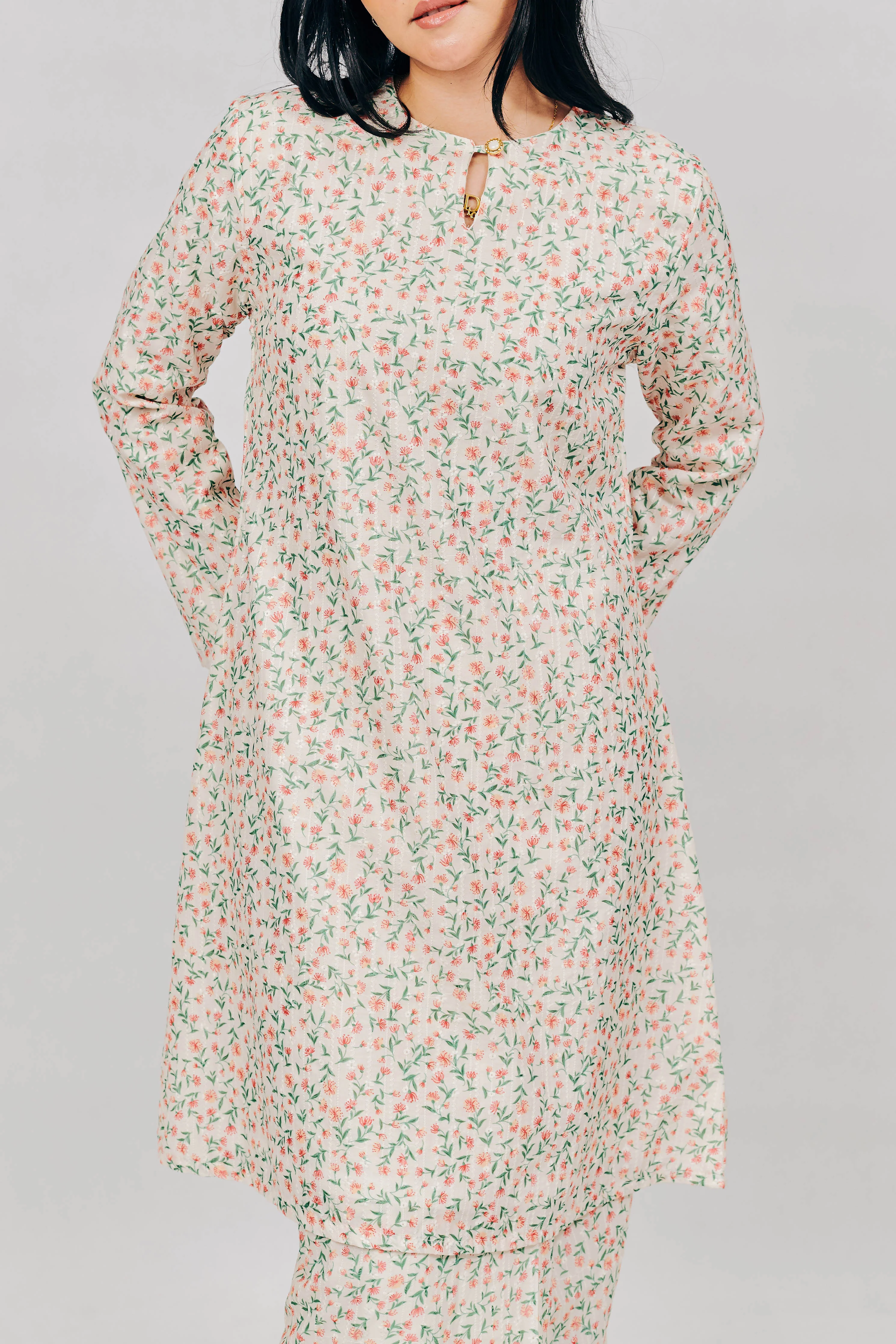 Embroidered Kurung Klasik in Seperti Senja Orange - Image 4