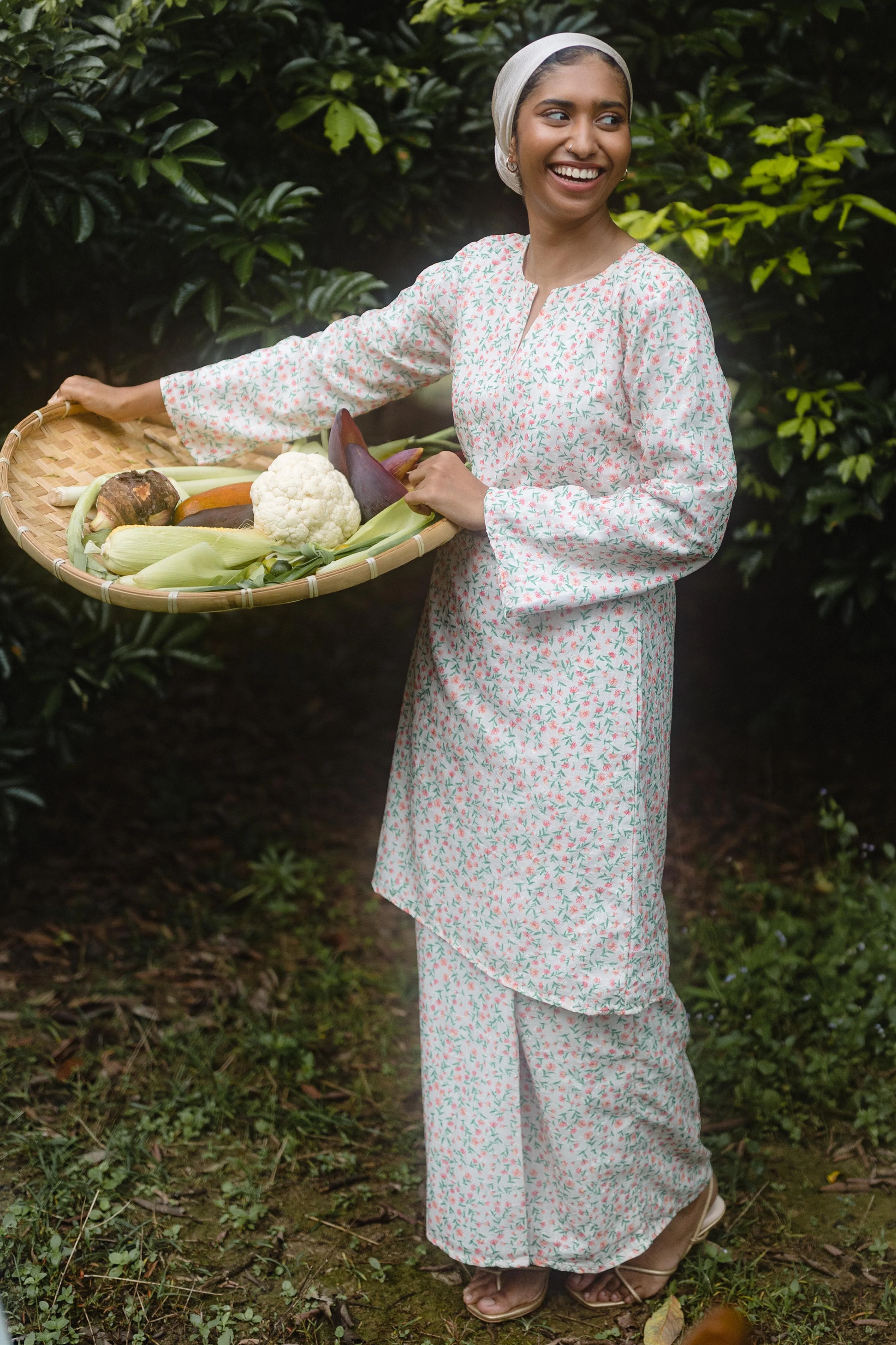 Embroidered Kurung Klasik in Seperti Senja Orange - Image 5