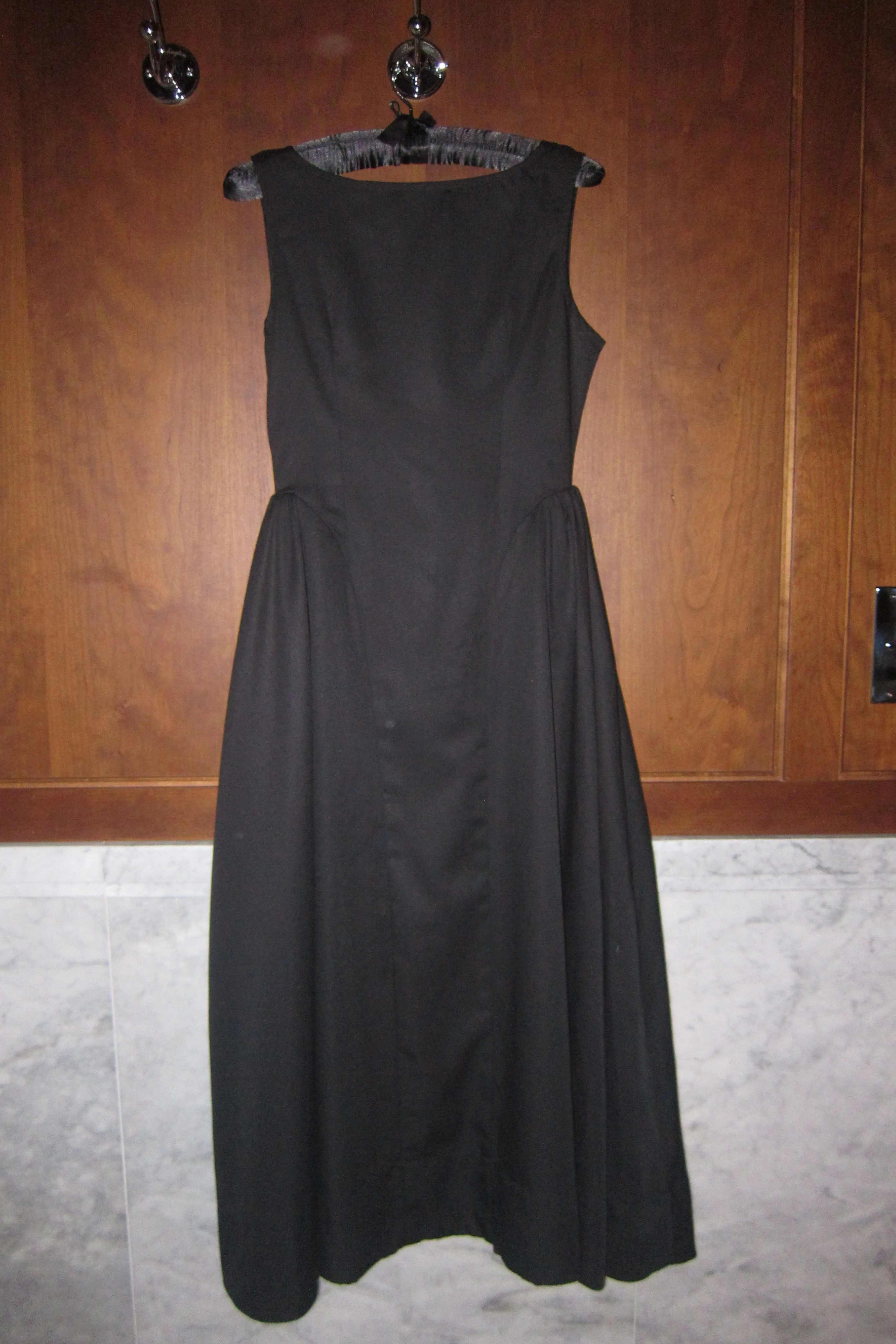 Harper Dress in Black - Image 4