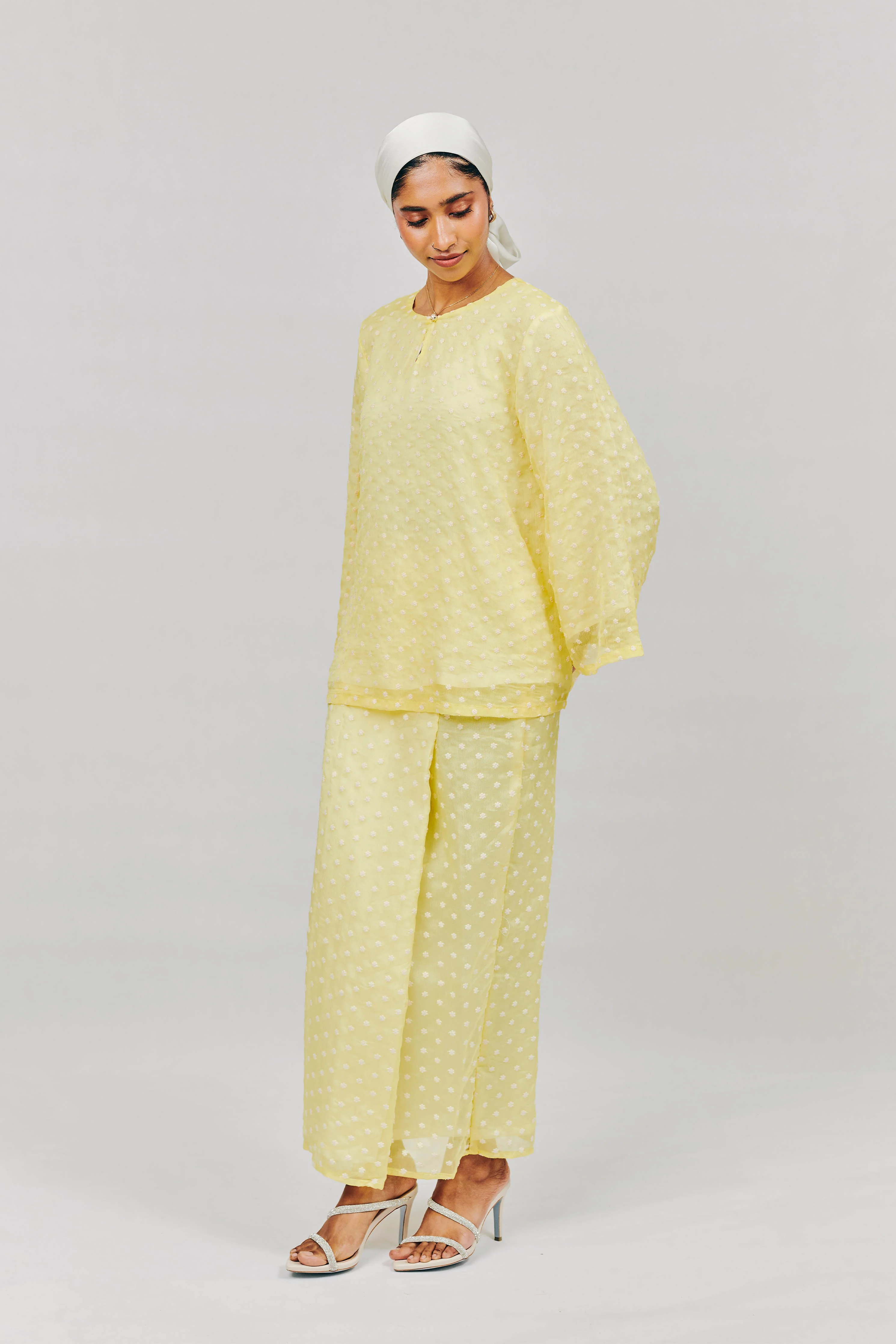Kurung Kedah in Sinaran Mentari Yellow - Image 2