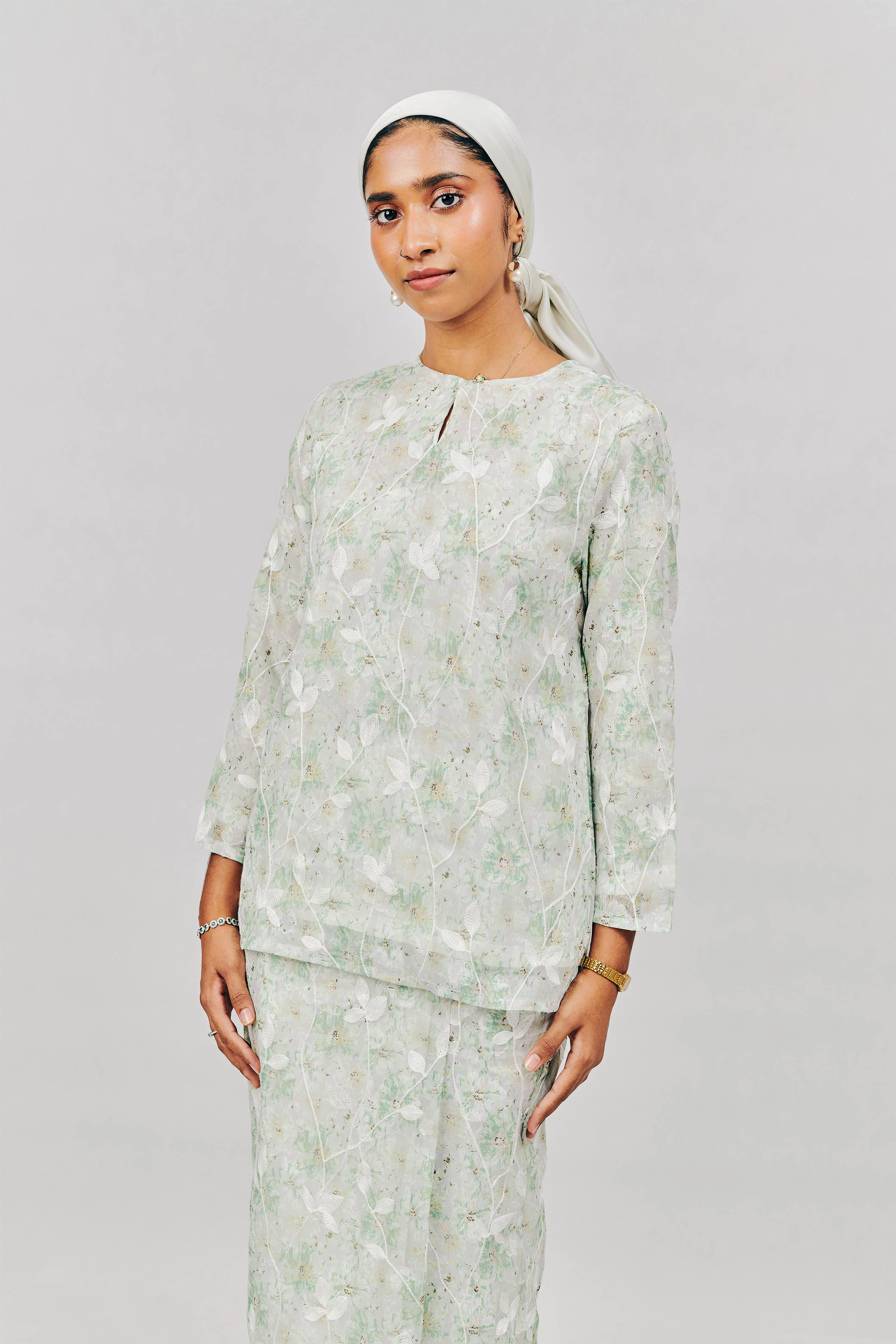 Kurung Kedah in Tijani Green - Image 3