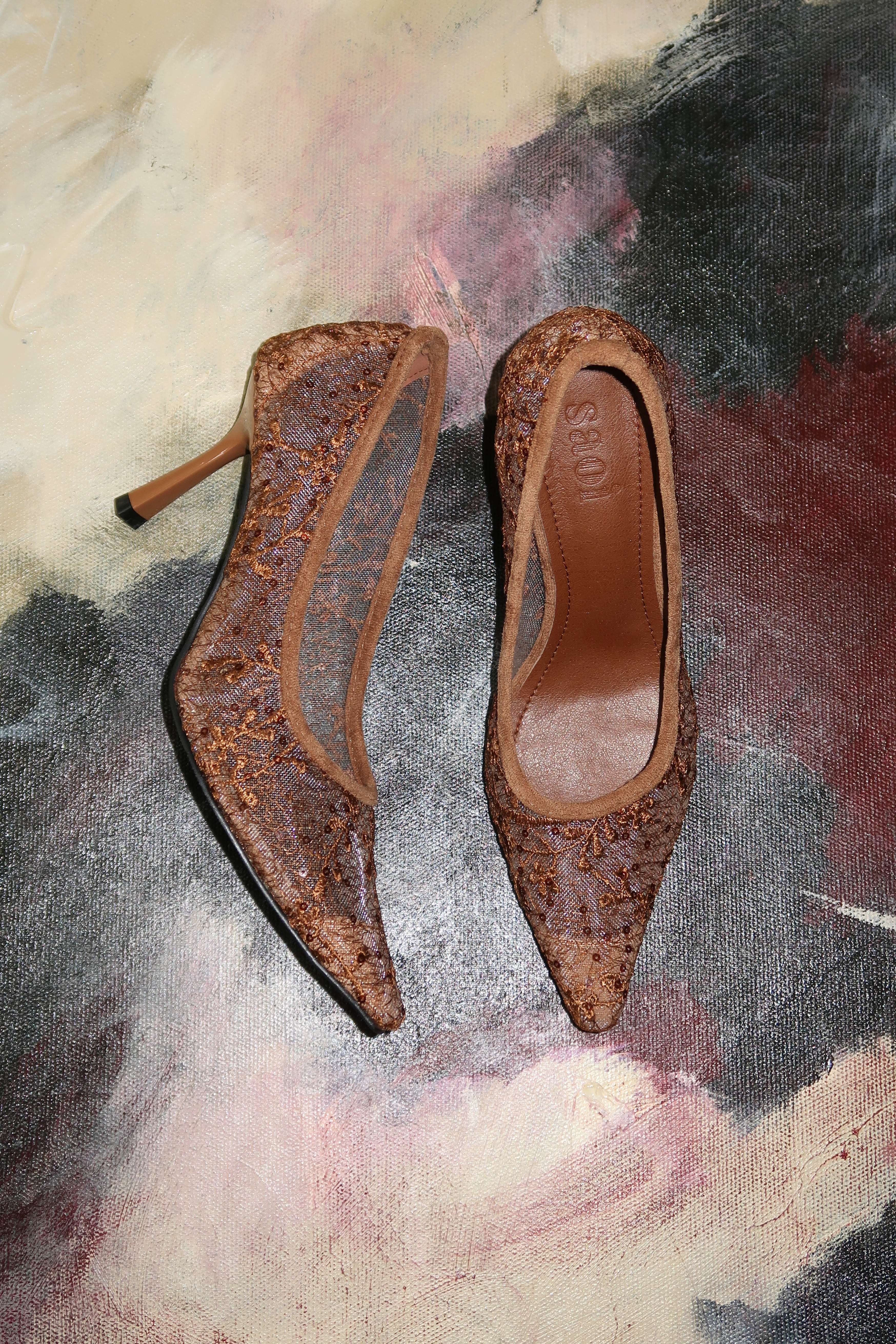 Rama Lace Heels in Golden