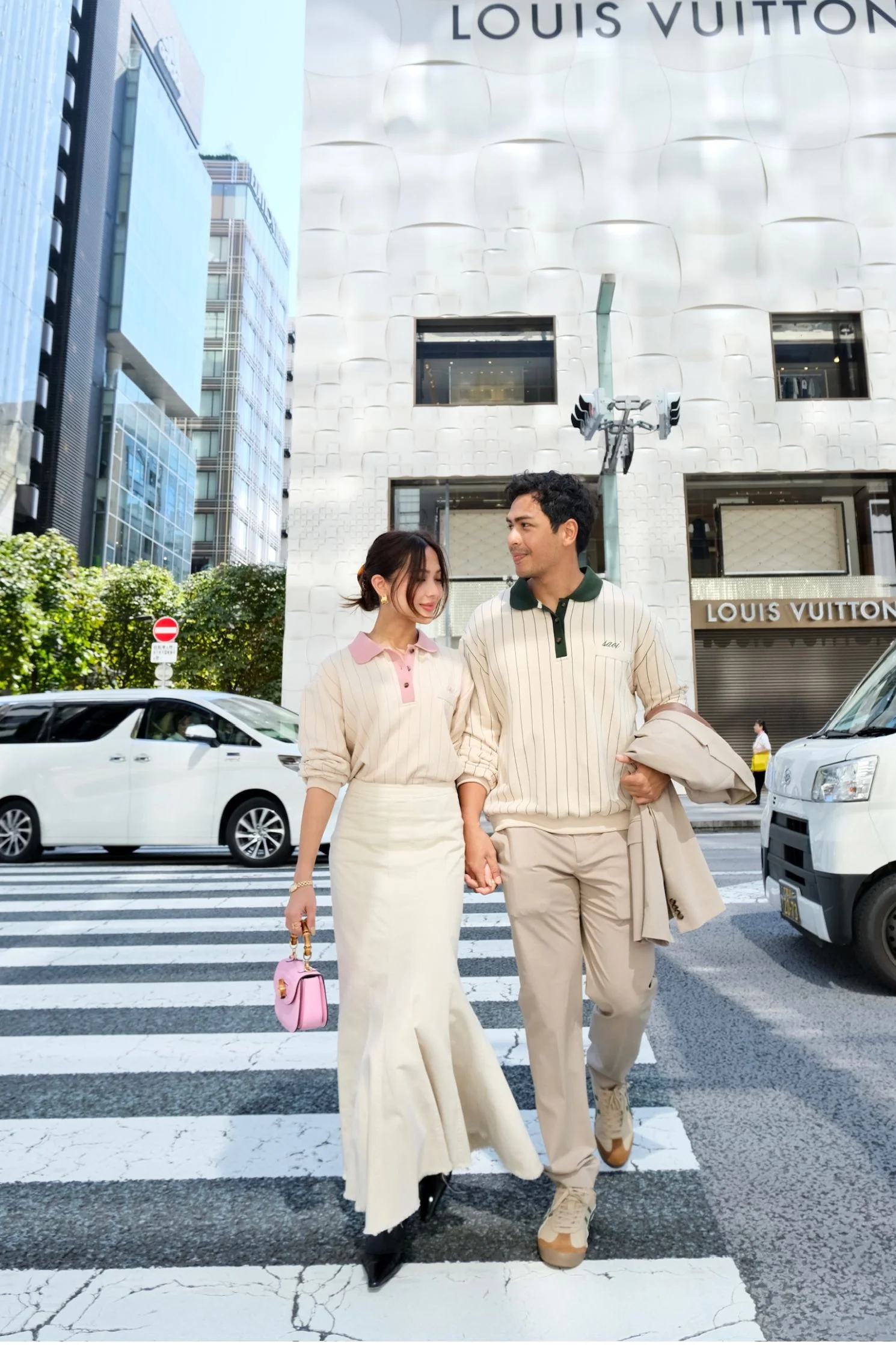 Shibuya Sweatshirt in Pink - Image 8