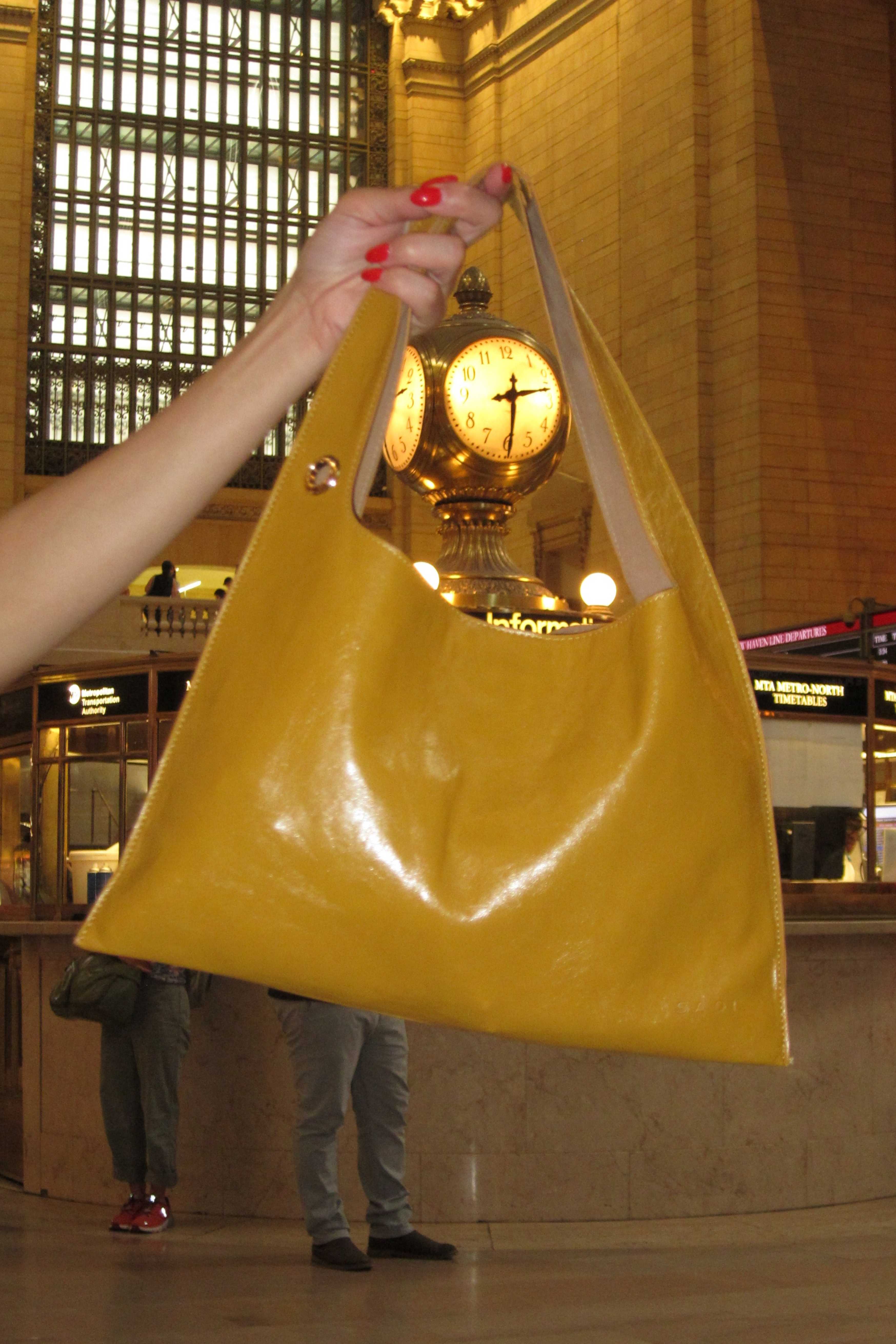 Soho Bag in Summer - Image 3