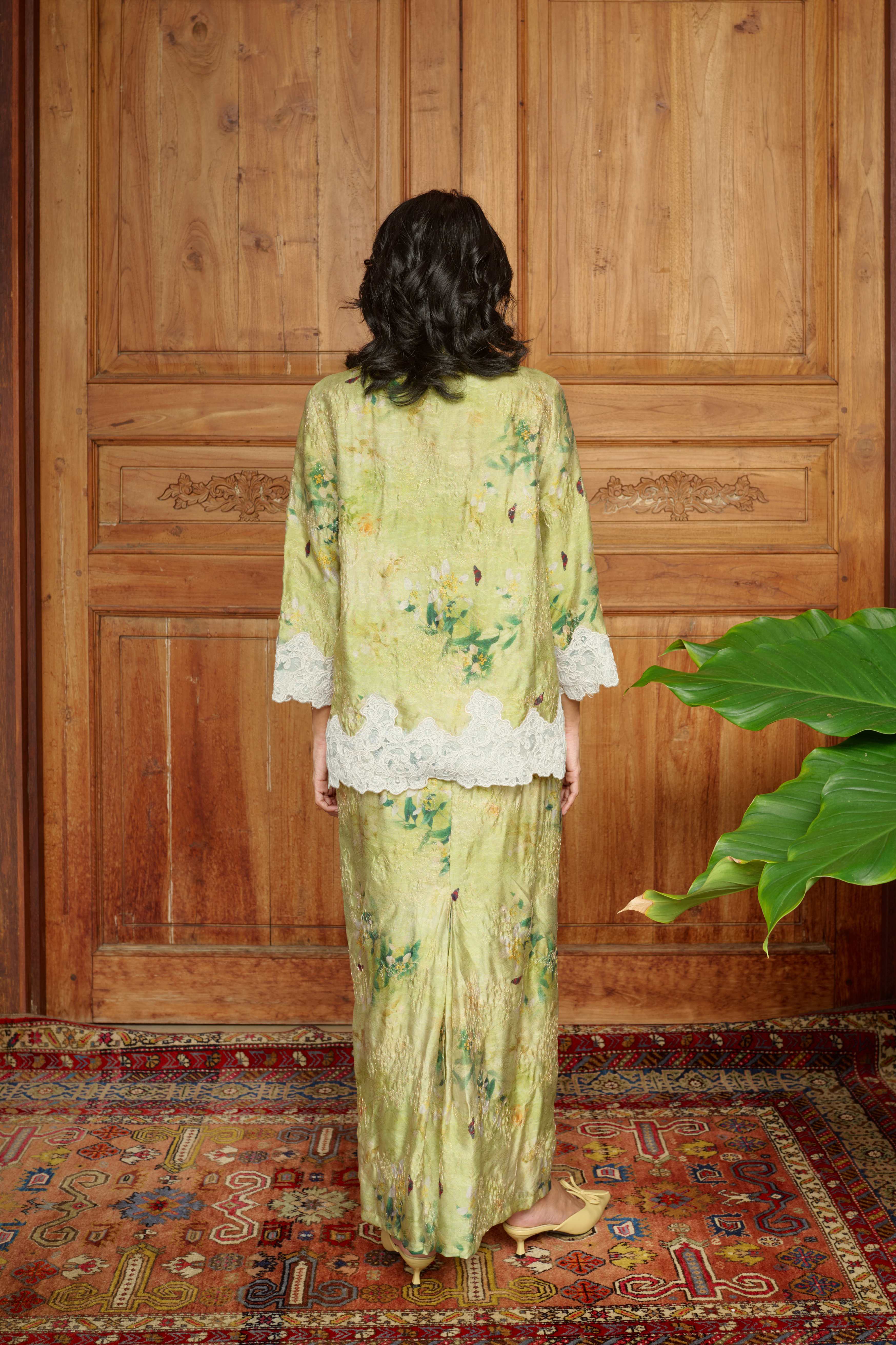 Suzy in Fern - Image 4